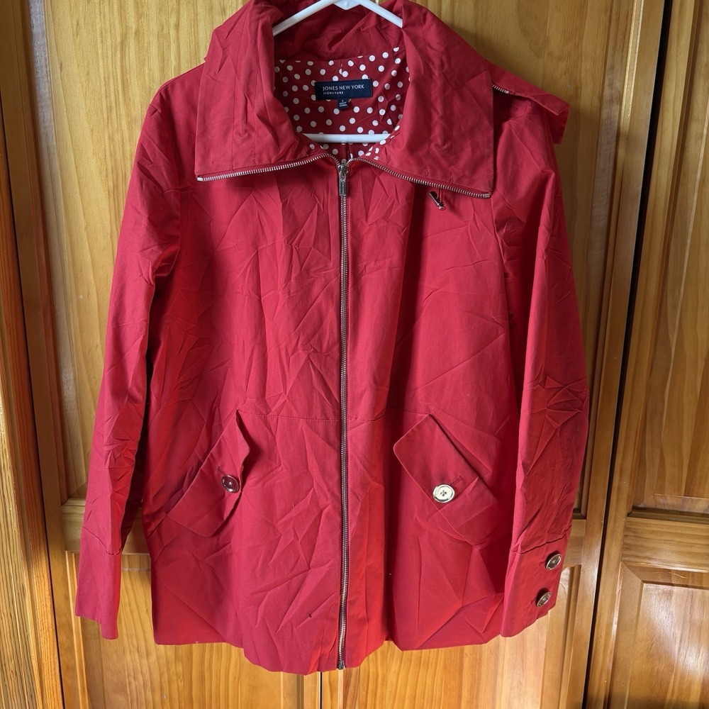 Jones New York Signature Red Hooded Rain Jacket‎ Polka Dot Lining Womens Large